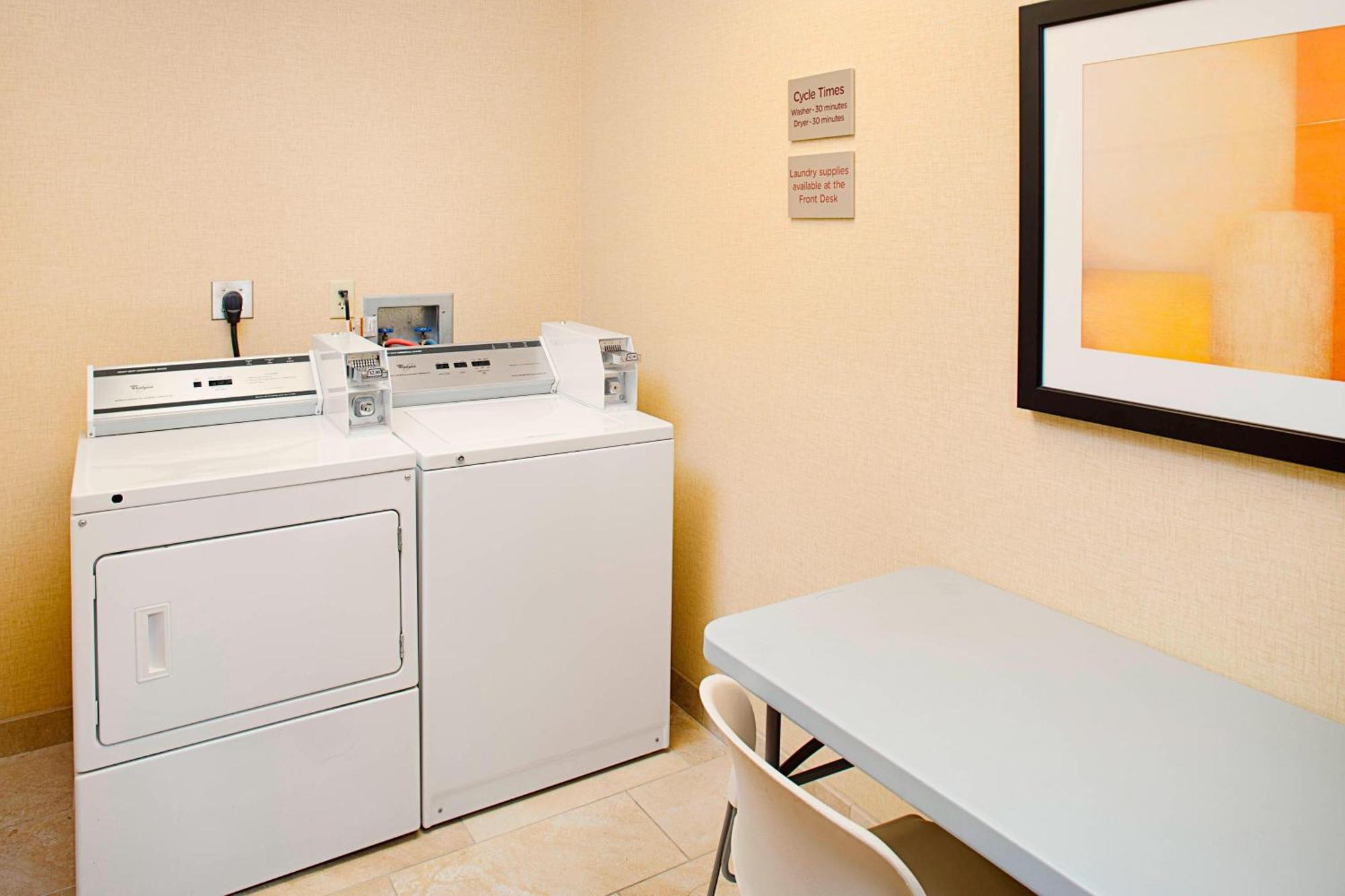 Courtyard By Marriott West Palm Beach Airport מראה חיצוני תמונה