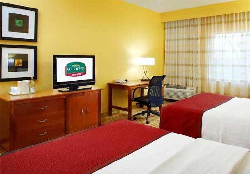 Courtyard By Marriott West Palm Beach Airport מראה חיצוני תמונה